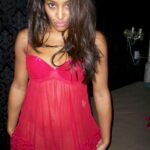 Black coquine soumise pour mec séduisant